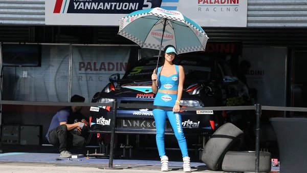 Pernía y Pezzini fueron los ganadores del TCR en su paso por San Juan